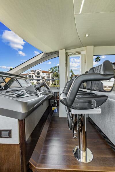 66' 2019 Sunseeker Manhattan 66