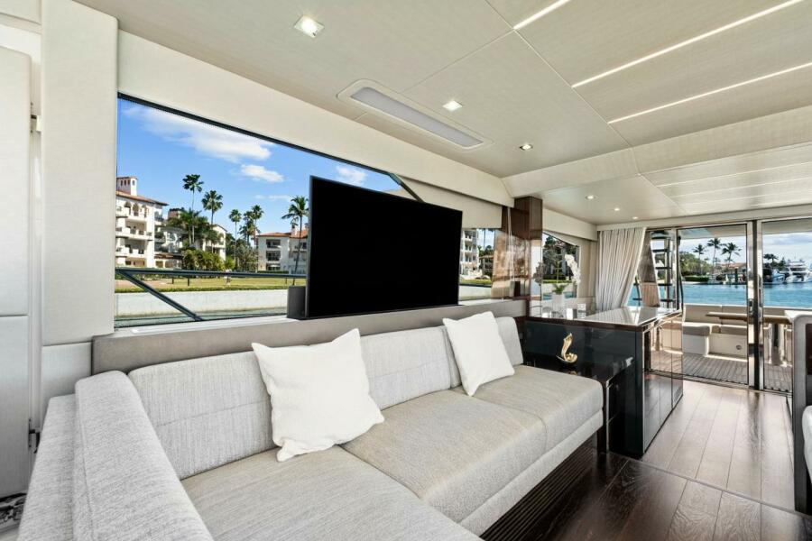 66' 2019 Sunseeker Manhattan 66