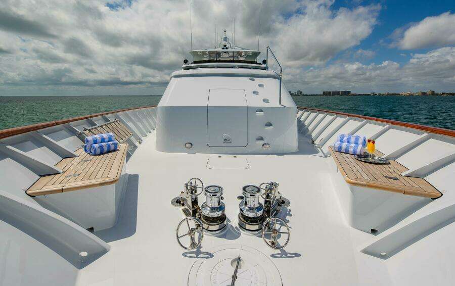 SILVER SEAS 107ft Burger Yacht For Sale