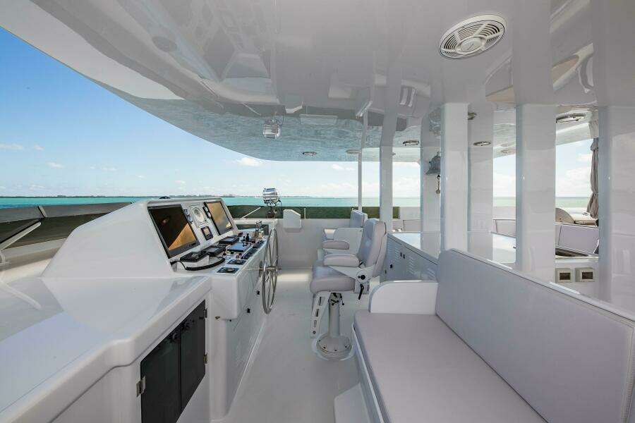 SILVER SEAS 107ft Burger Yacht For Sale