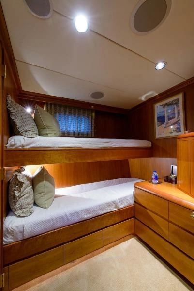1998 Burger Raised Pilothouse