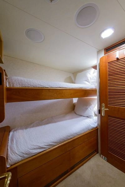 1998 Burger Raised Pilothouse
