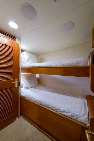 1998 Burger Raised Pilothouse