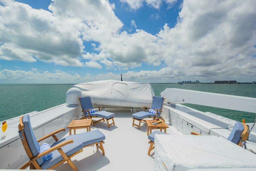 SILVER SEAS 107ft Burger Yacht For Sale