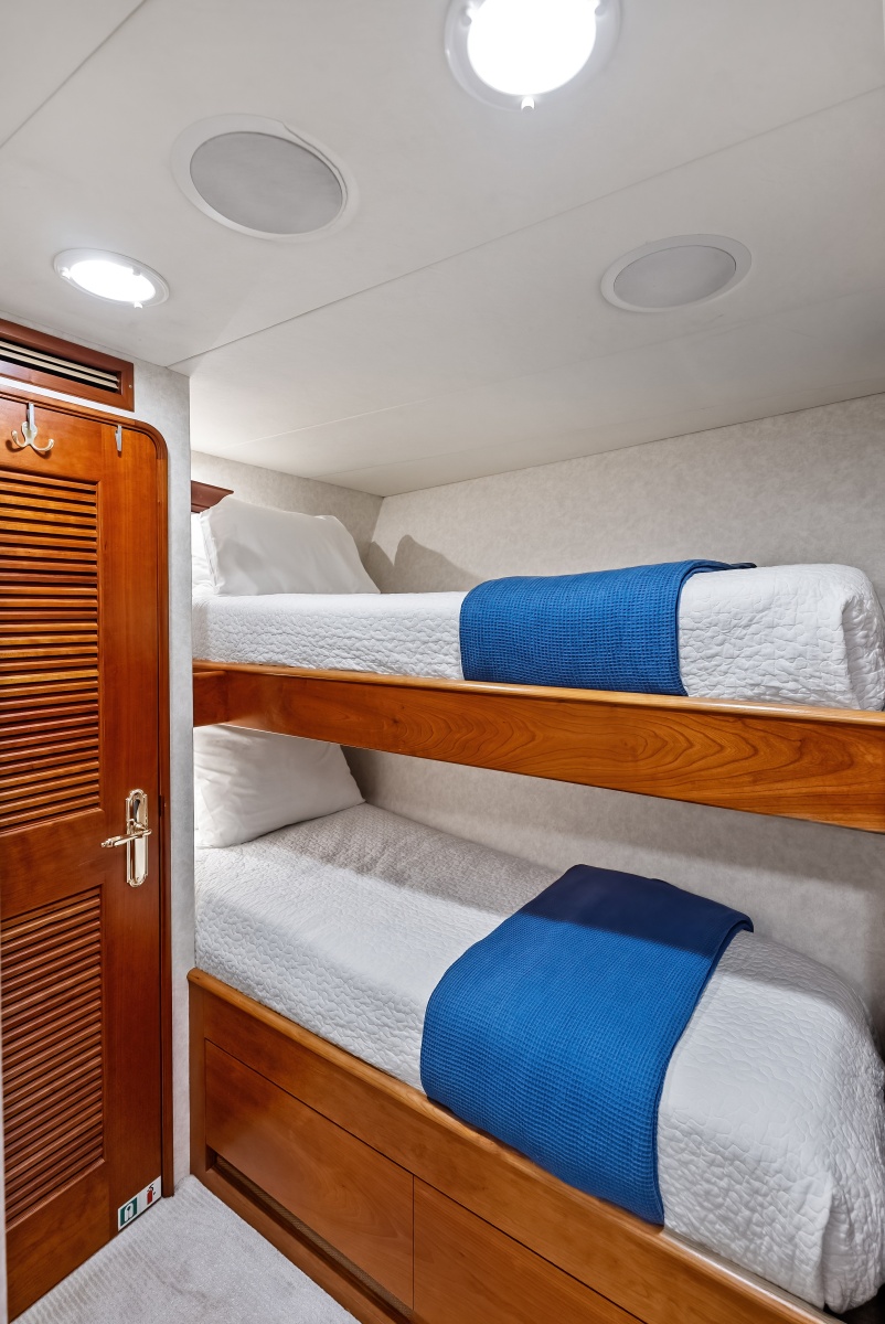 1998 Burger Raised Pilothouse