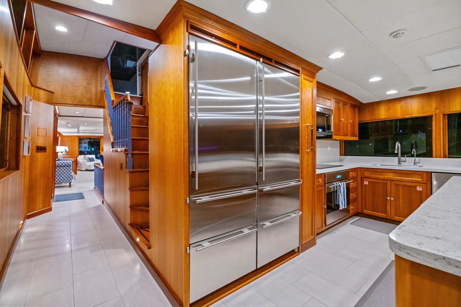 1998 Burger Raised Pilothouse