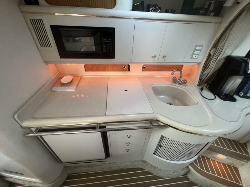 31' 1999 Sea Ray 310 Sundancer