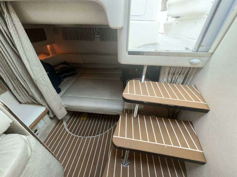 Air Apparent 31ft Sea Ray Yacht For Sale