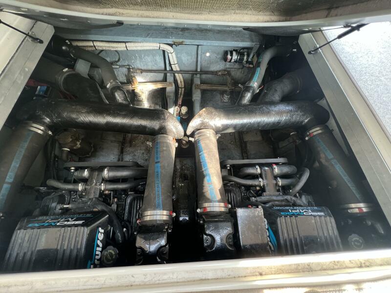 31' 1999 Sea Ray 310 Sundancer