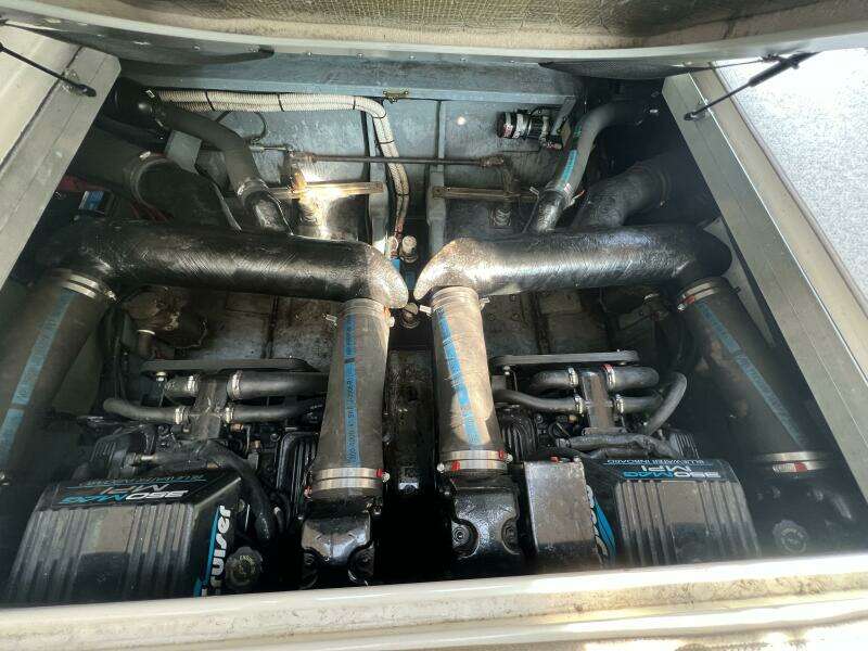 Air Apparent 31ft Sea Ray Yacht For Sale