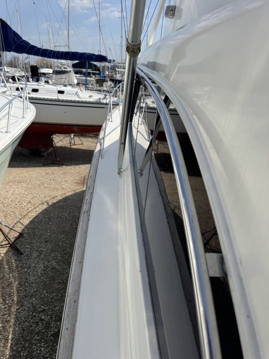 1988 Ocean Yachts 44 SS