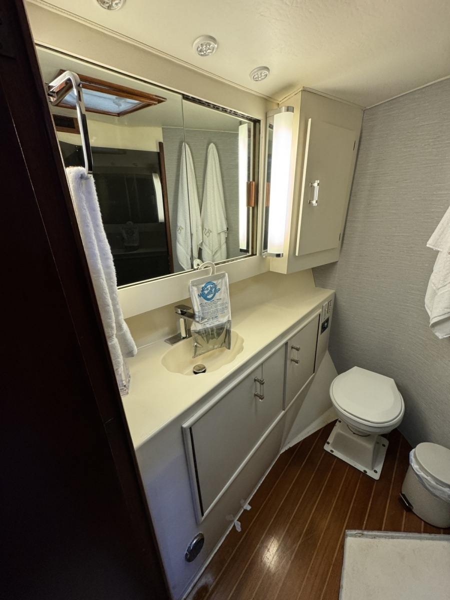 1988 Ocean Yachts 44 SS