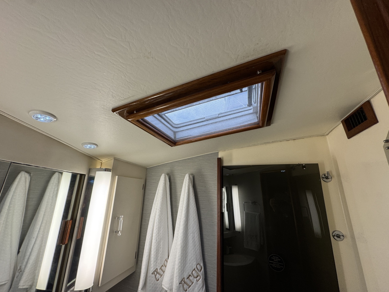 1988 Ocean Yachts 44 SS