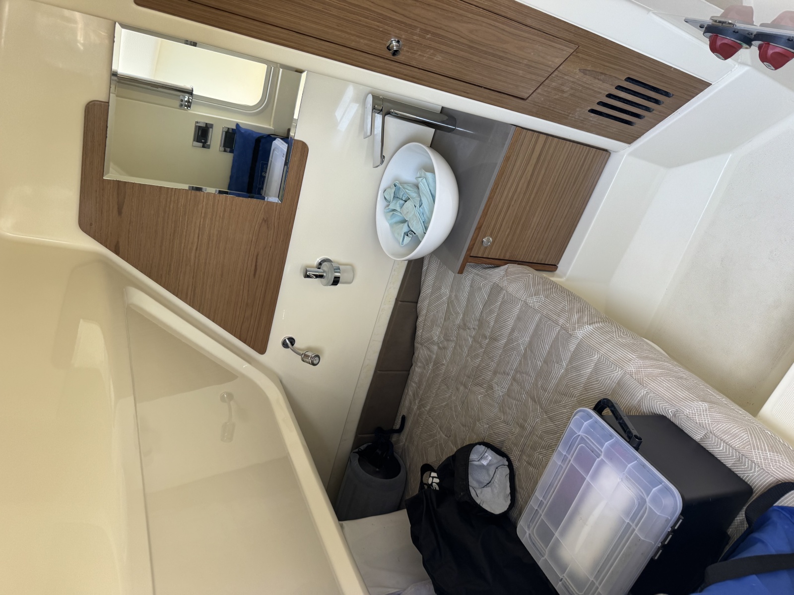 30' 2023 Chris-Craft Catalina 30