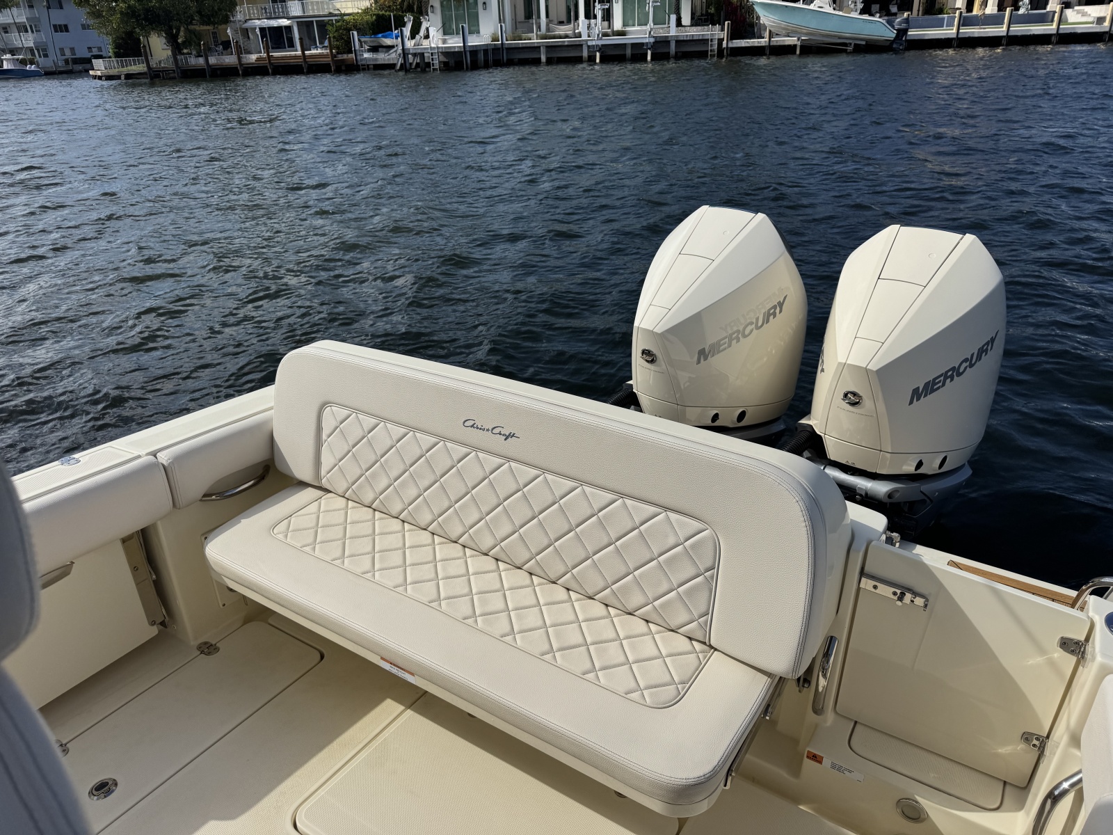 30' 2023 Chris-Craft Catalina 30