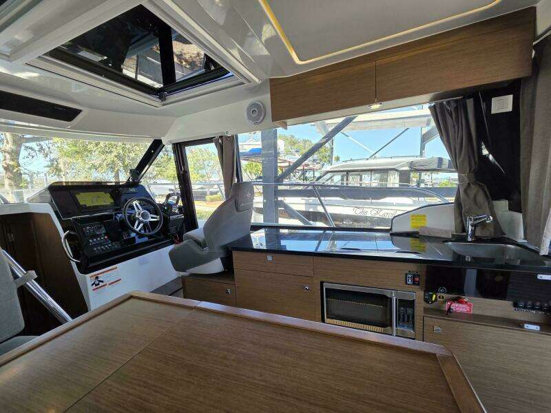 34ft Jeanneau Yacht For Sale