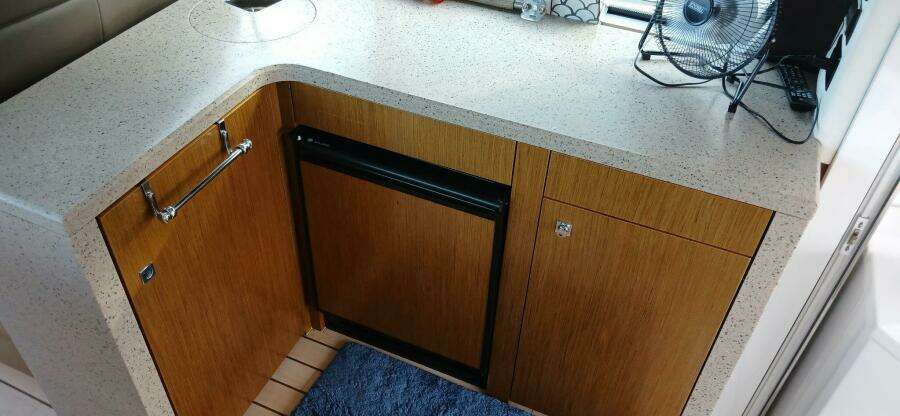 41ft Cruisers Yachts Yacht For Sale