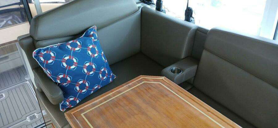 41ft Cruisers Yachts Yacht For Sale