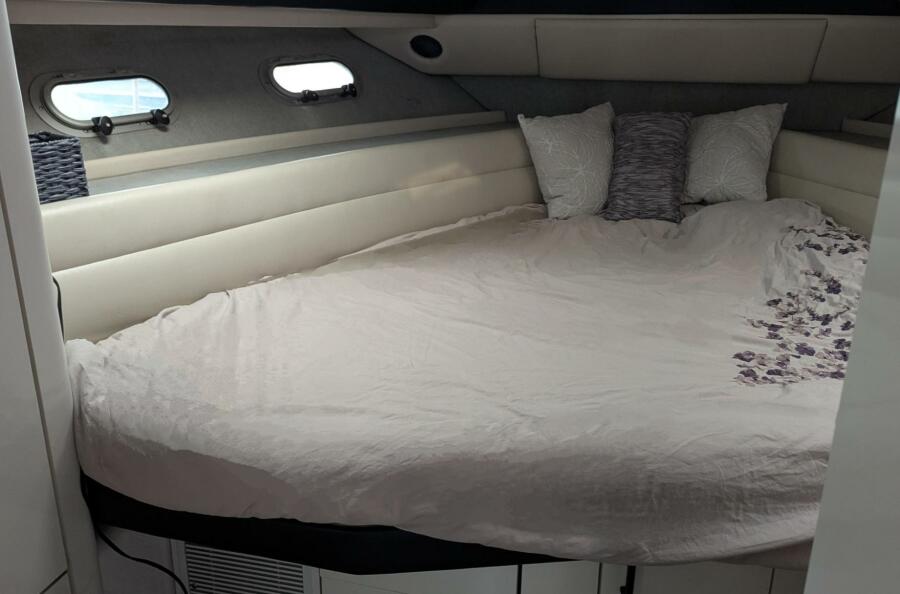 43' 1991 Bayliner 4388 Motoryacht