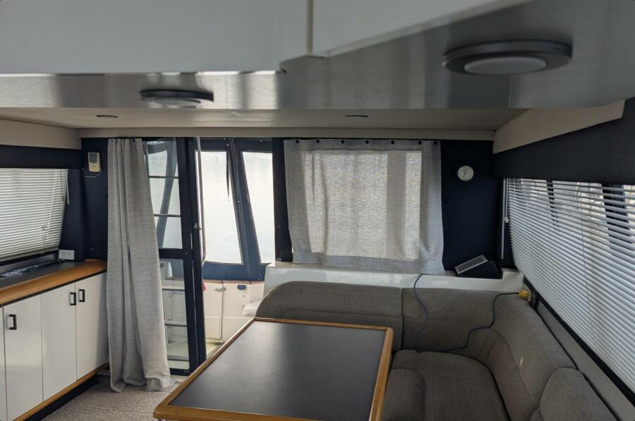 43' 1991 Bayliner 4388 Motoryacht