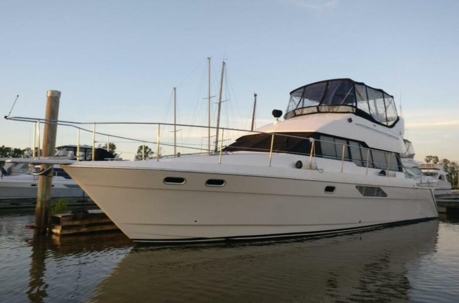 43' 1991 Bayliner 4388 Motoryacht