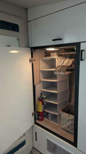 43ft Bayliner Yacht For Sale