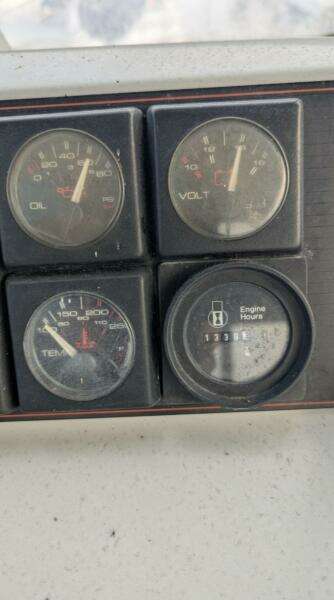 43ft Bayliner Yacht For Sale