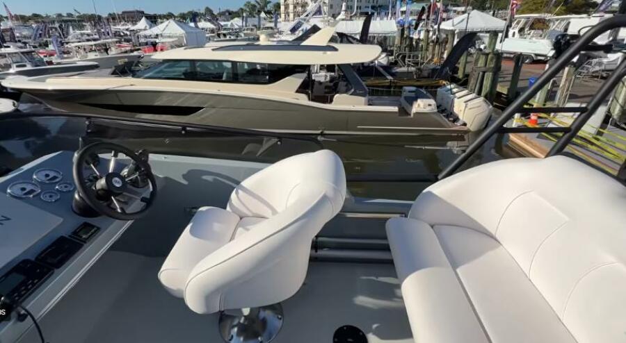 37' 2025 Targa 37 Flybridge