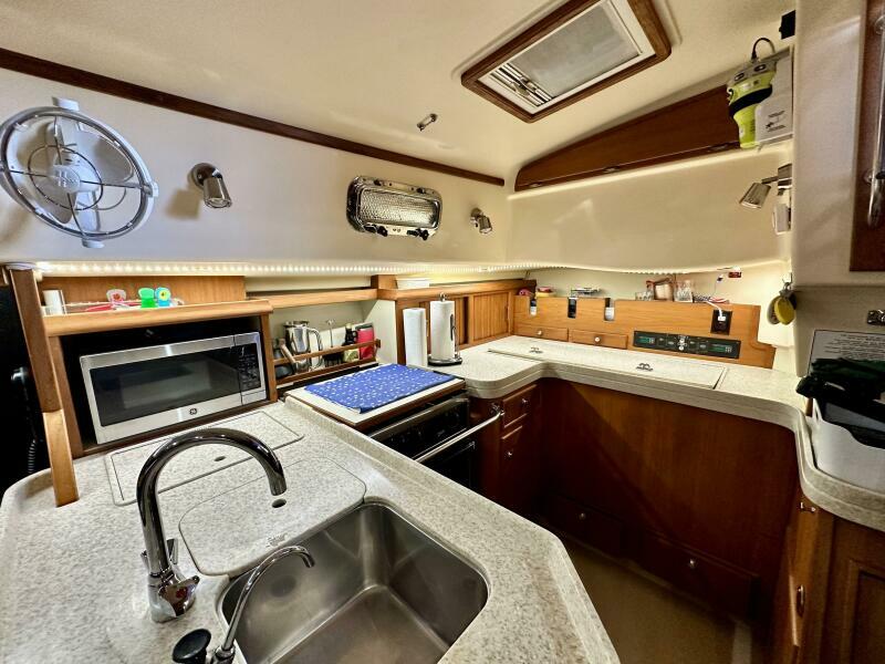 44' 2006 Island Packet 440