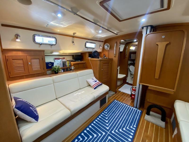 44' 2006 Island Packet 440