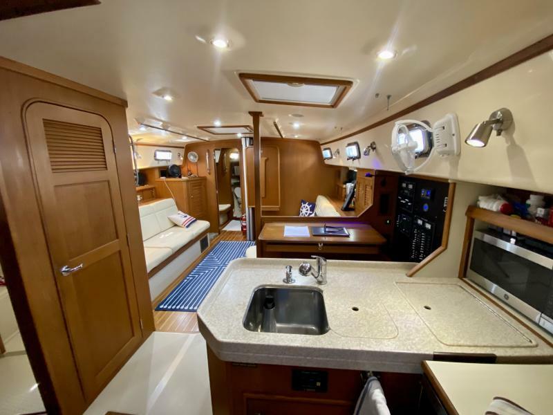 44' 2006 Island Packet 440