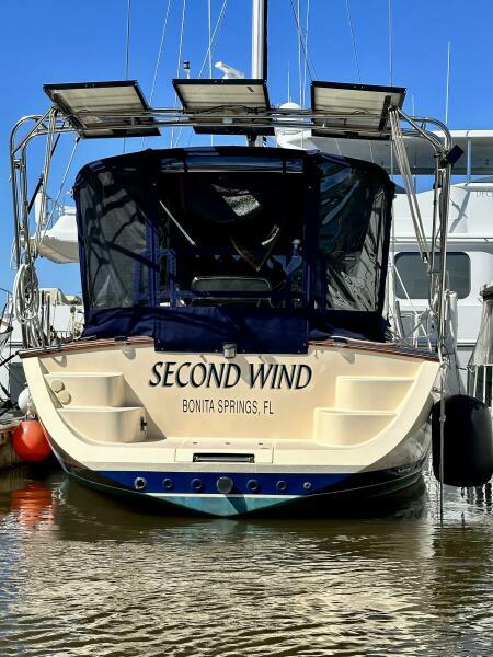 44' 2006 Island Packet 440