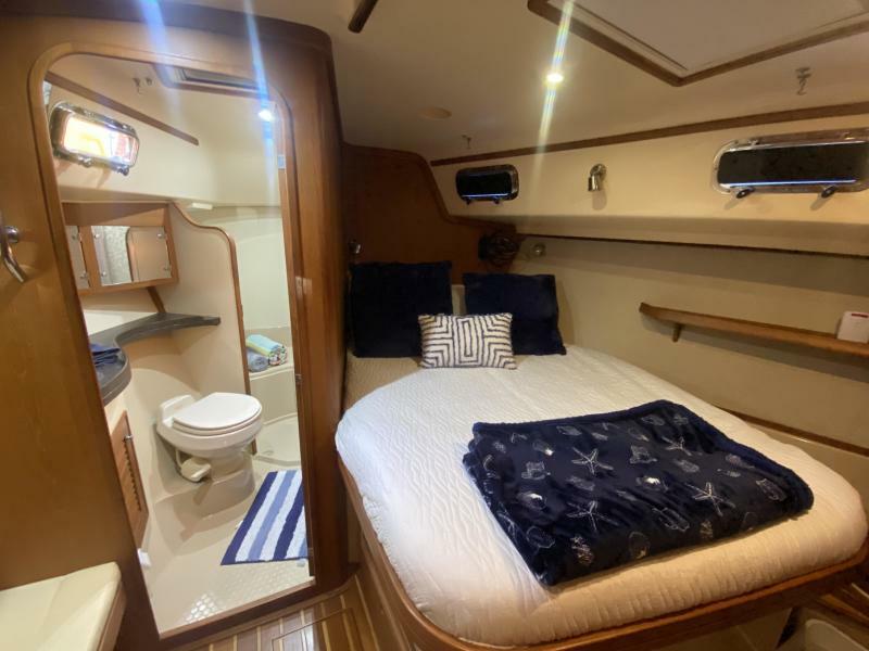 44' 2006 Island Packet 440