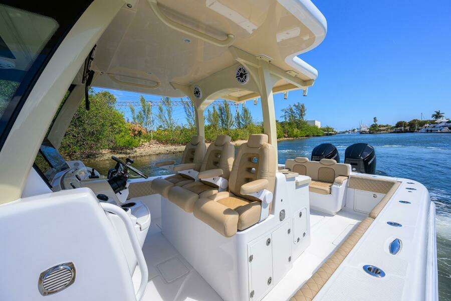 SPRINKLES 41ft HCB Yacht For Sale