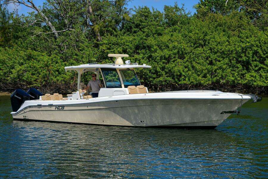 SPRINKLES 41ft HCB Yacht For Sale