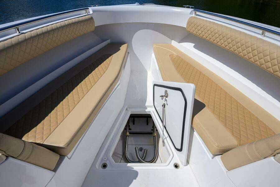 SPRINKLES 41ft HCB Yacht For Sale