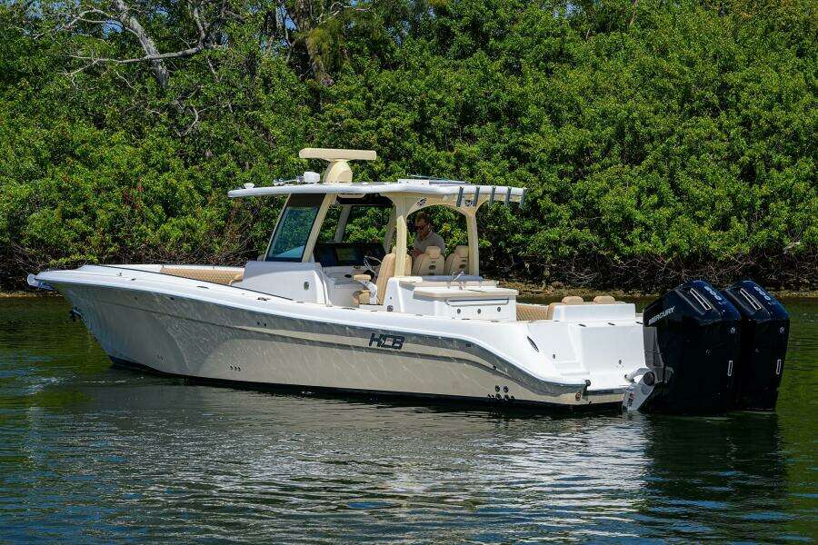 SPRINKLES 41ft HCB Yacht For Sale