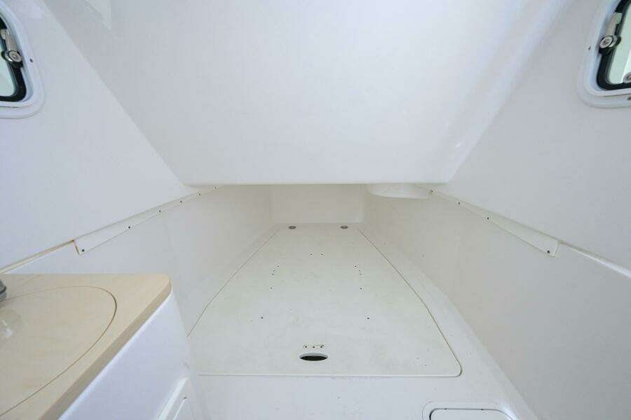SPRINKLES 41ft HCB Yacht For Sale