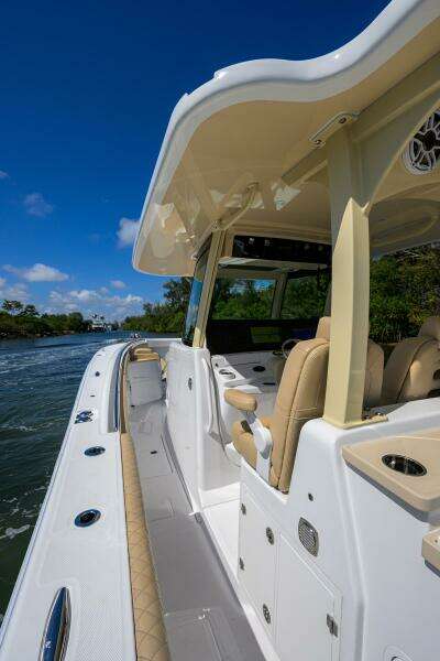 SPRINKLES 41ft HCB Yacht For Sale