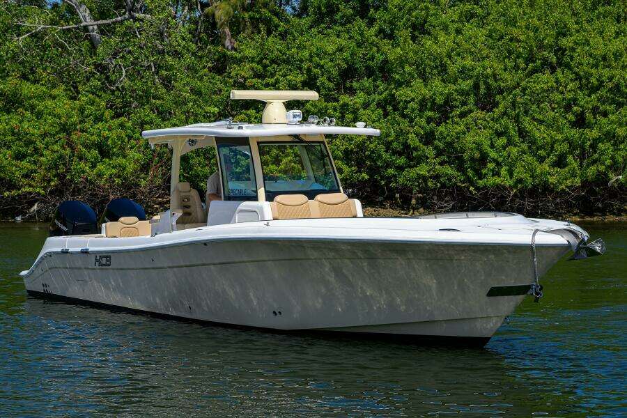 SPRINKLES 41ft HCB Yacht For Sale