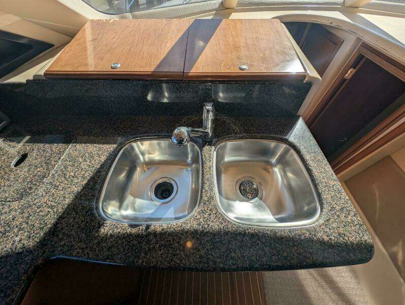 41ft Meridian Yacht For Sale