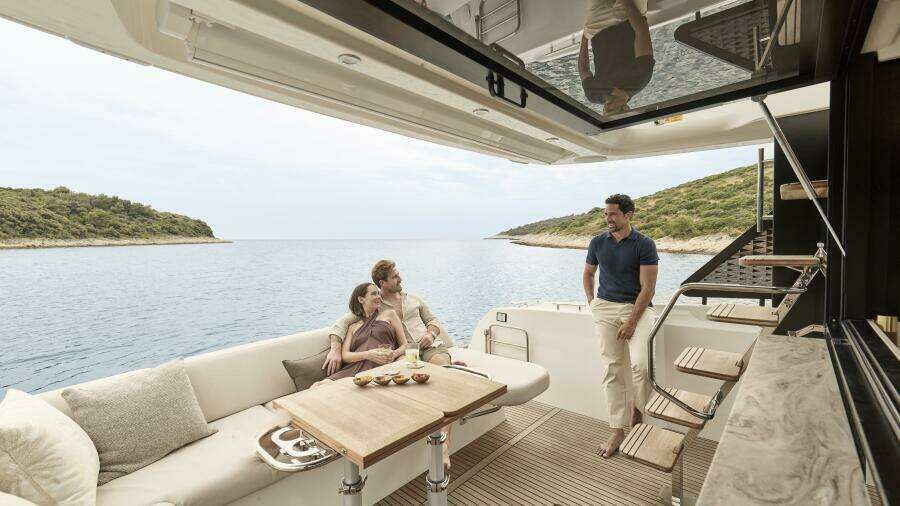 2027 F4.3 Cockpit Seating