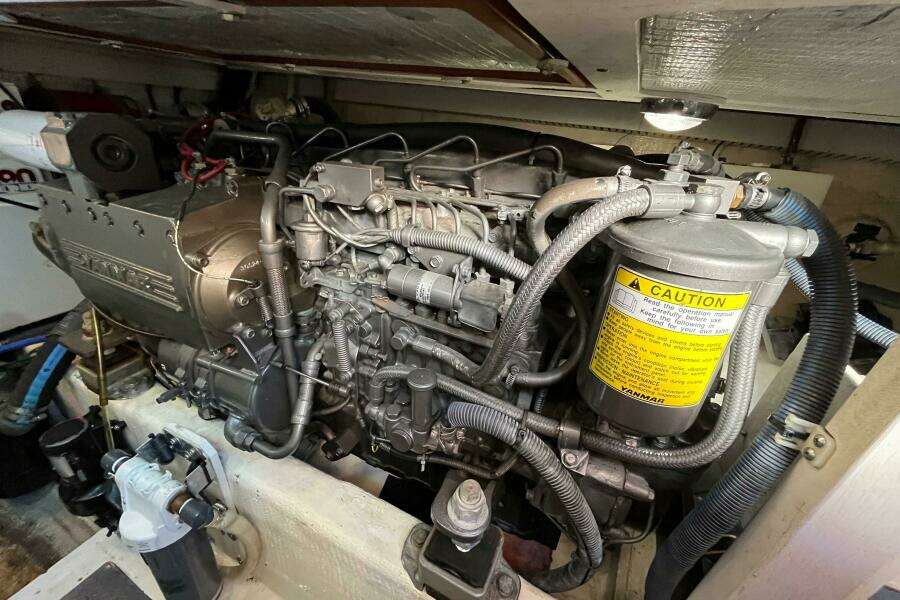 Sachem 36ft Sabreline Yacht For Sale