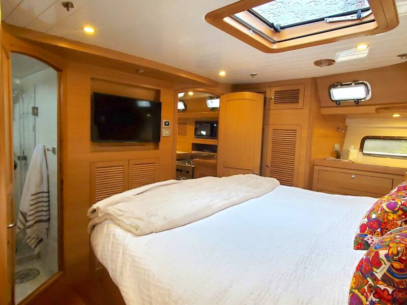 56' 2023 Bluewater 56