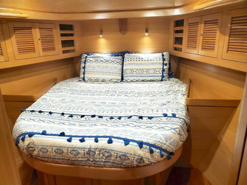 56' 2023 Bluewater 56