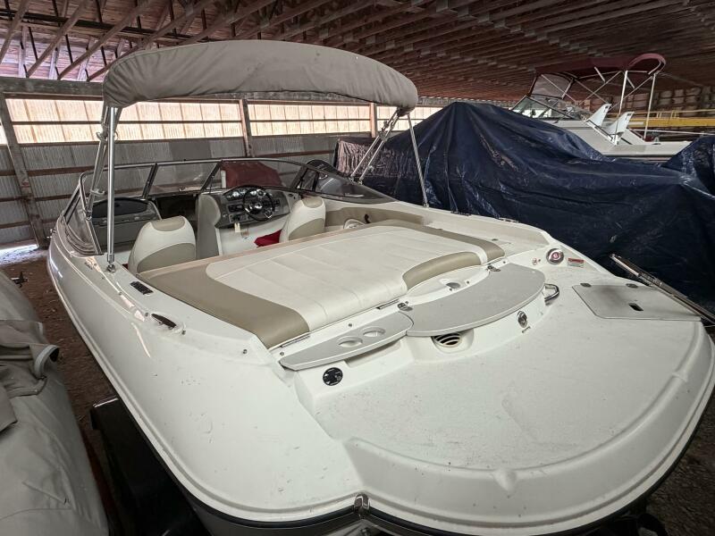 20' 2019 Stingray 208 LS