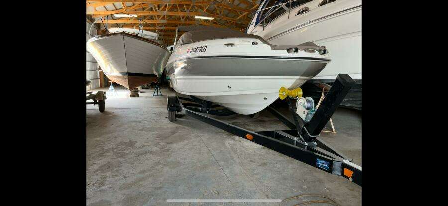 20ft Stingray Yacht For Sale