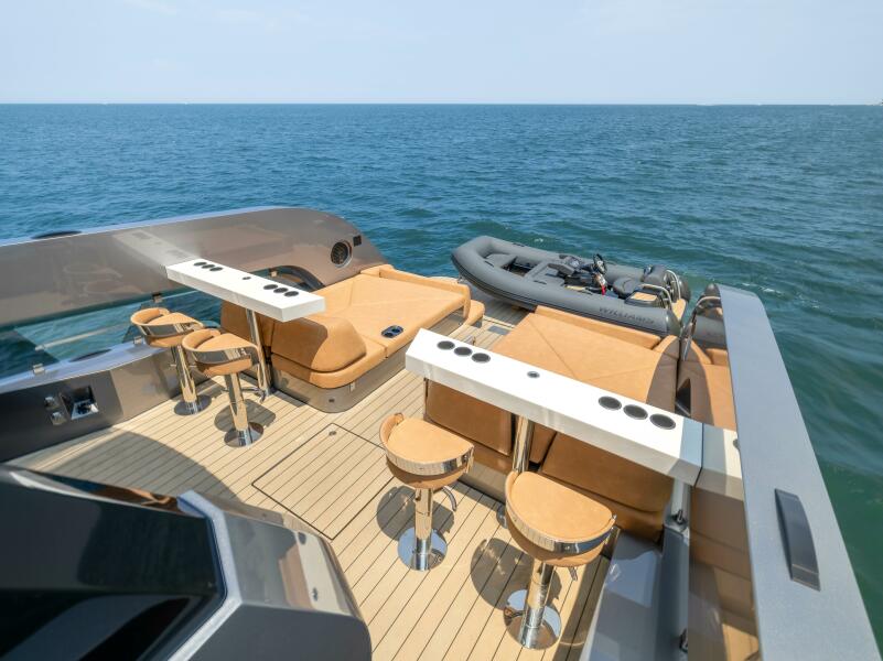 67' 2025 Steeler Bronson 67 Beachclub