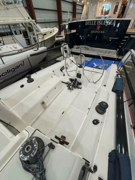 36' 2013 J Boats J/111