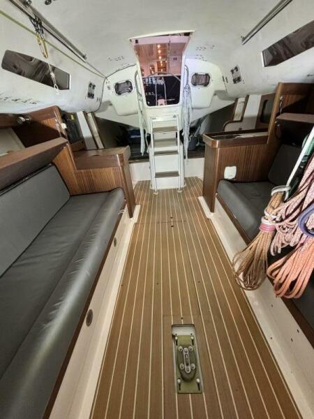 36' 2013 J Boats J/111